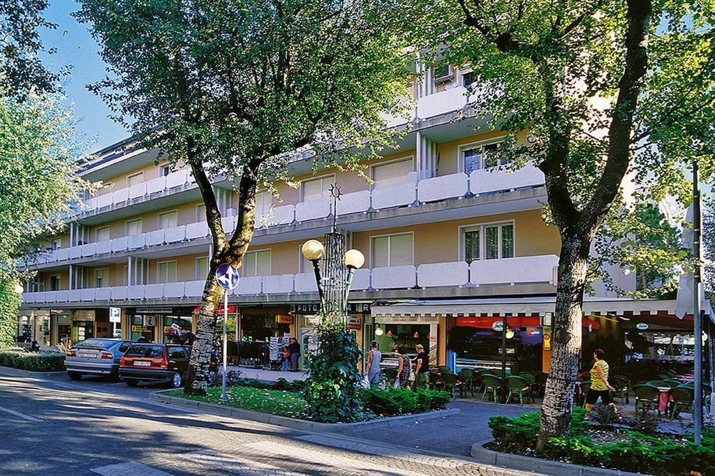 Condominio Bussola Bibione Eksteriør bilde